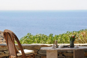 Thalassa Beach House, 2 bedroom on secluded beach